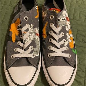 Looney Tunes Brand new Converse